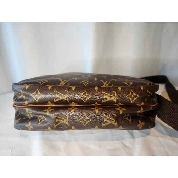 SOLD Louis Vuitton LV Monogram the Reporter PM Crossbody Bag Canvas Vachetta - Picture 8 of 15